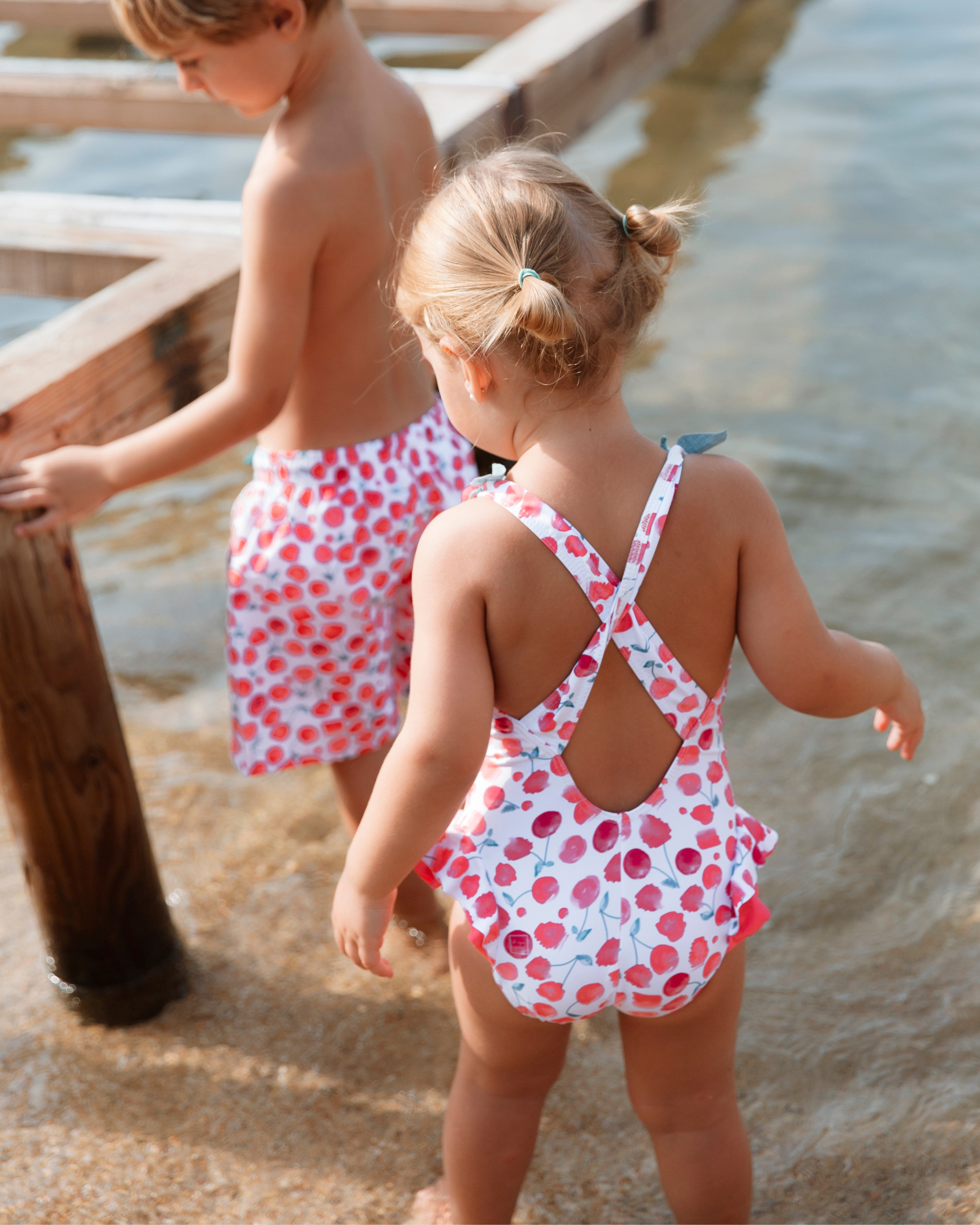 BAÑADOR LYCRA CEREZAS