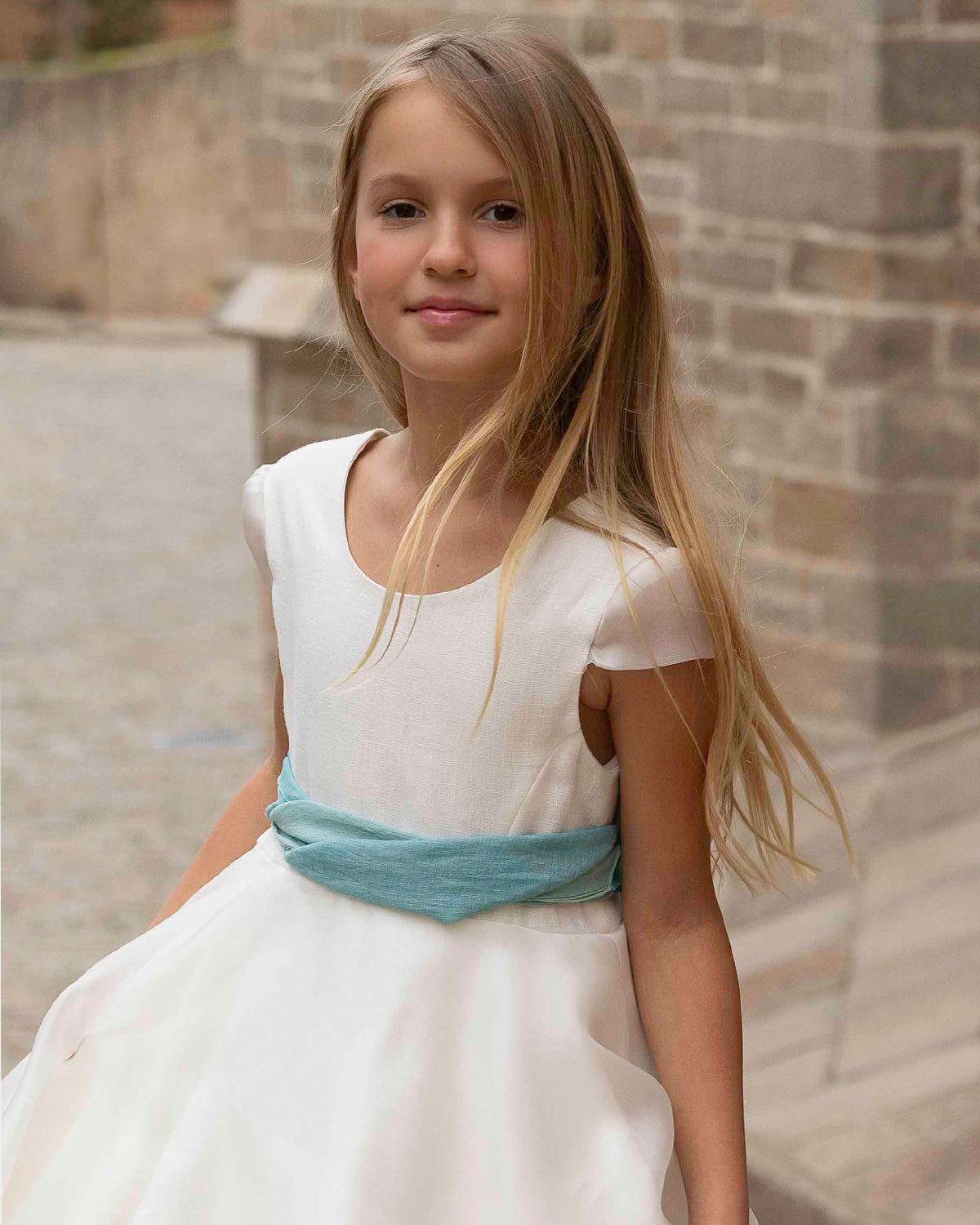 VESTIDO CAPA CON FAJIN AZUL