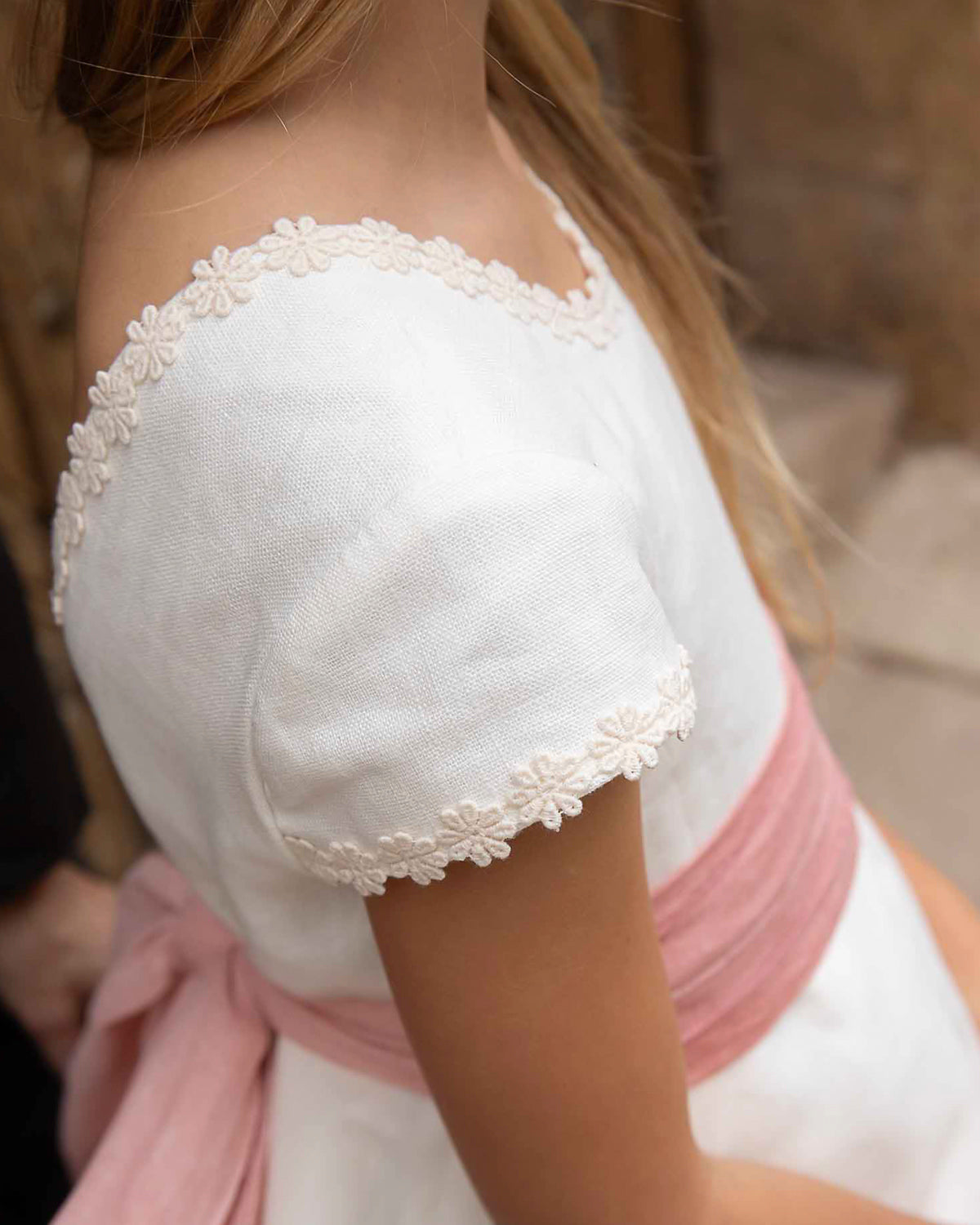 VESTIDO INES FAJÍN PUNTILLA