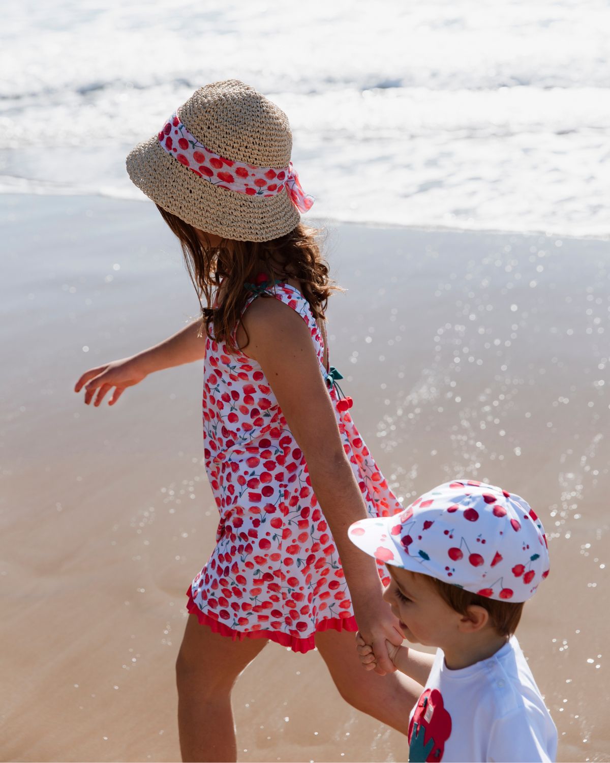 VESTIDO LYCRA CEREZAS