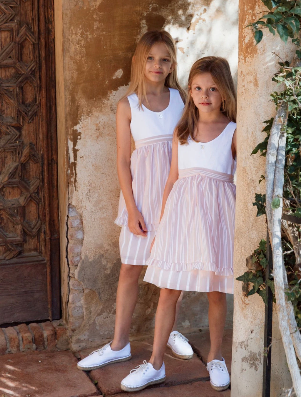 VESTIDO TELA PÉTALO